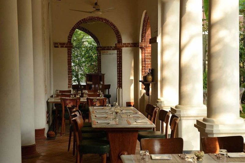 Restaurant de l'hotel Svatma à Tanjore - Inde | Au Tigre Vanillé