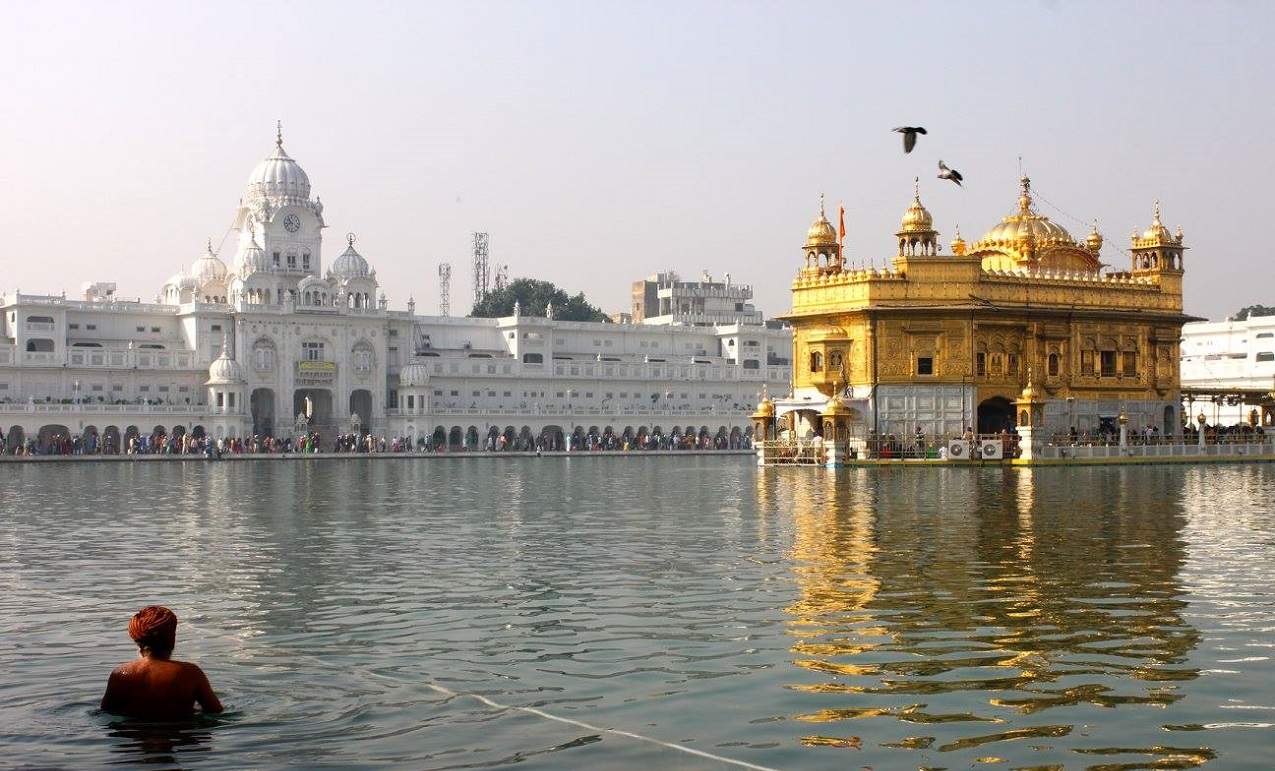 Temple d'or de Amritsar en Inde du Nord | Au Tigre Vanillé