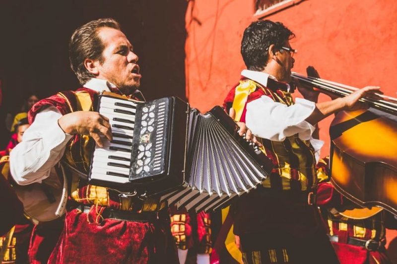 Se plonger dans l'ambiance d'une callejoneada à Guanajuato - Mexique | Au Tigre Vanillé