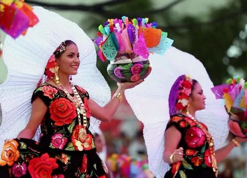 Assister à la fête de Guelaquetza à Oaxaca - Mexique | Au Tigre Vanillé