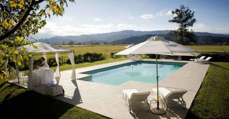 Piscine de l'hôtel House of Jasmines à Salta - Argentine | Au Tigre Vanillé