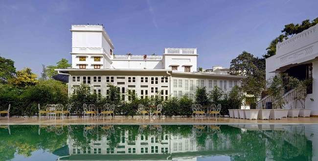 Jardin de l'hotel Lebua de Lucknow en Inde du Nord | Au Tigre Vanillé