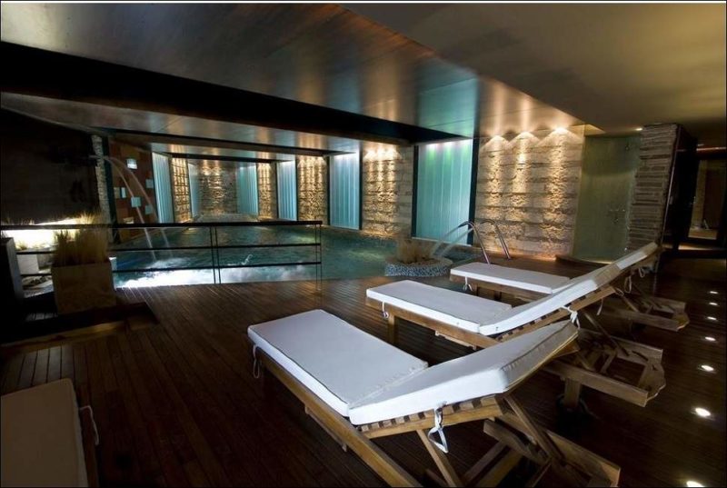 Piscine de l'hôtel Imago & Spa en Patagonie - Argentine | Au Tigre Vanillé