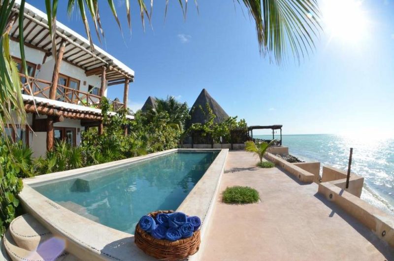 Piscine de l'hôtel Las Nubes à Holbox - Mexique | Au Tigre Vanillé