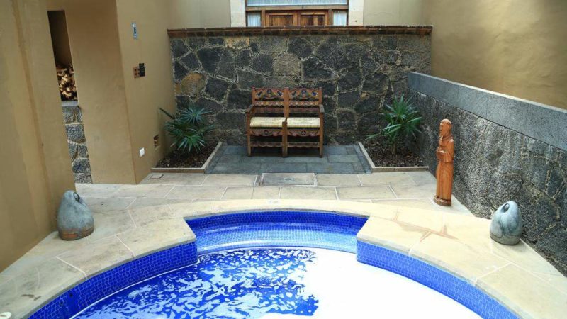 Piscine de l'hôtel Mansion del Sueno à Patzcuaro - Mexique | Au Tigre Vanillé