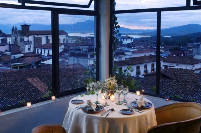 Restaurant de l'hôtel Posada la Basilica à Patzcuaro - Mexique | Au Tigre Vanillé