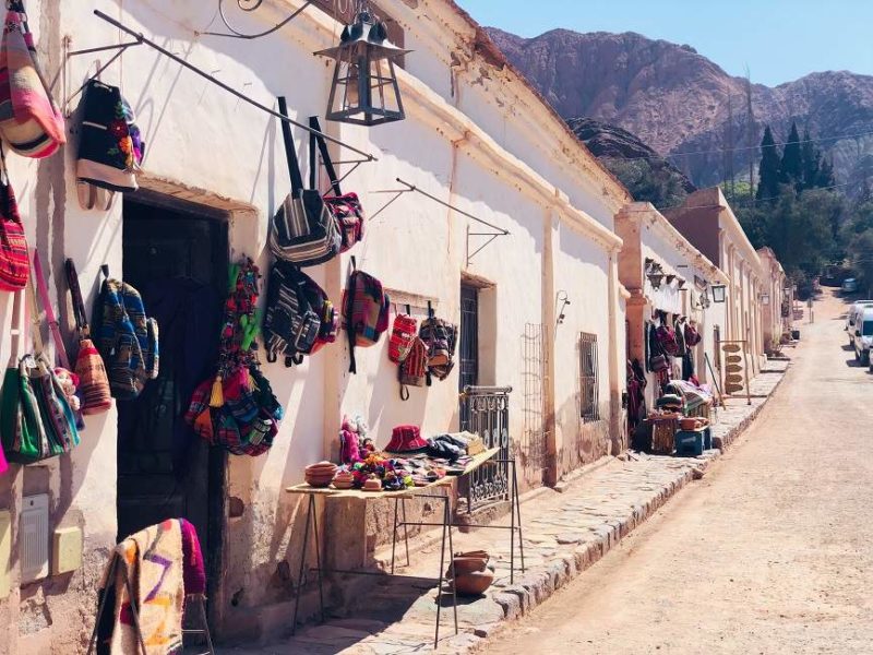 Flâner dans le village typique de Purmamarca - Argentine | Au Tigre Vanillé