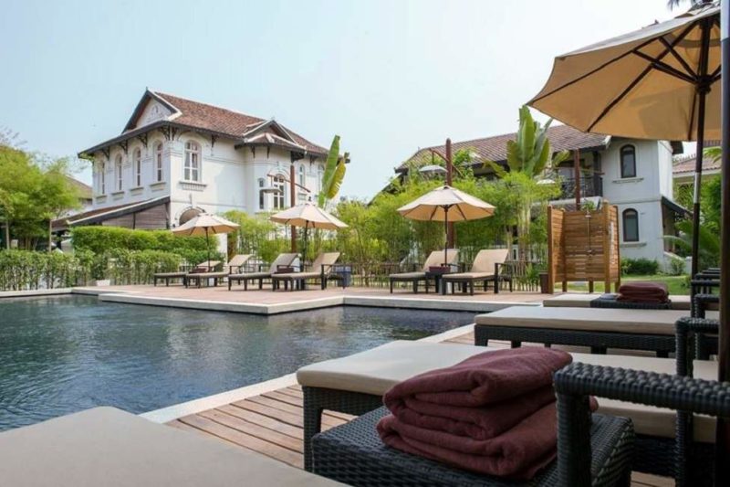 Piscine de l'hôtel Ansara à Vientiane - Laos | Au Tigre Vanillé