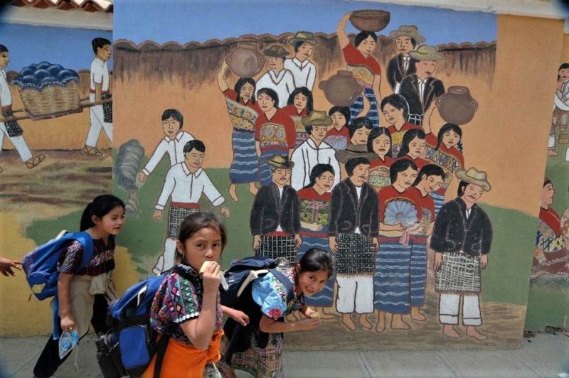 Admirer les oeuvres des peintres de Comalapa - Guatemala | Au Tigre Vanillé