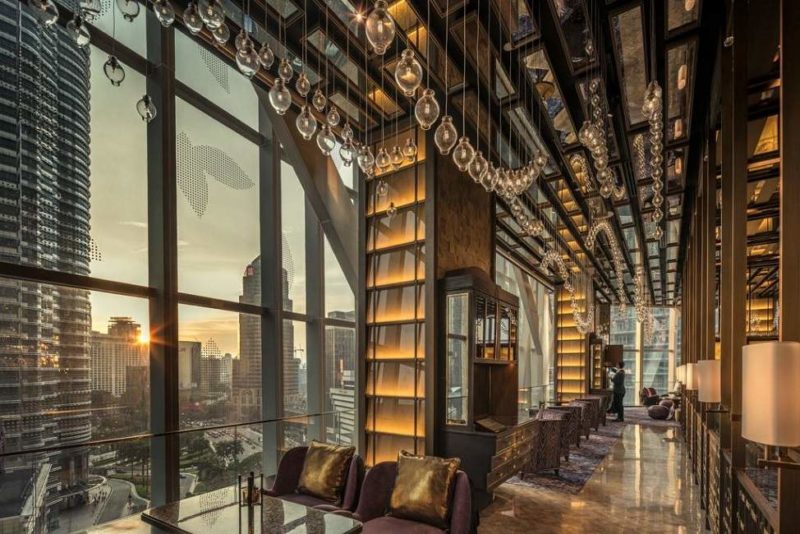 Lounge de l'hôtel Four Seasons Kuala Lumpur - Malaisie | Au Tigre Vanillé