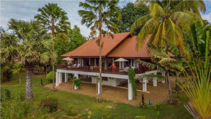 Jardin de l'hôtel lodge La Folie à Champassak - Laos | Au Tigre Vanillé