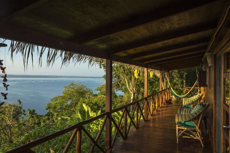 Balcon face au lac Petén Itza à l'hôtel La Lancha - Guatemala | Au Tigre Vanillé