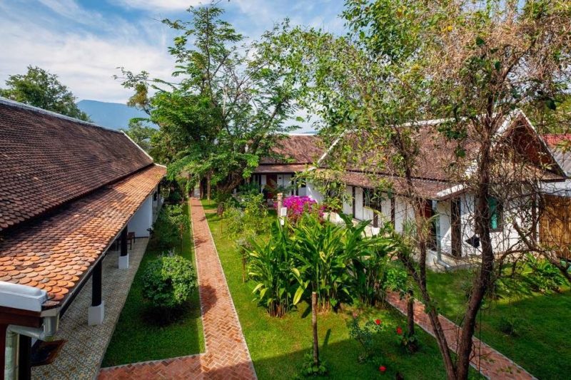 Jardin de la Résidence Bassac à Champassak - Laos | Au Tigre Vanillé