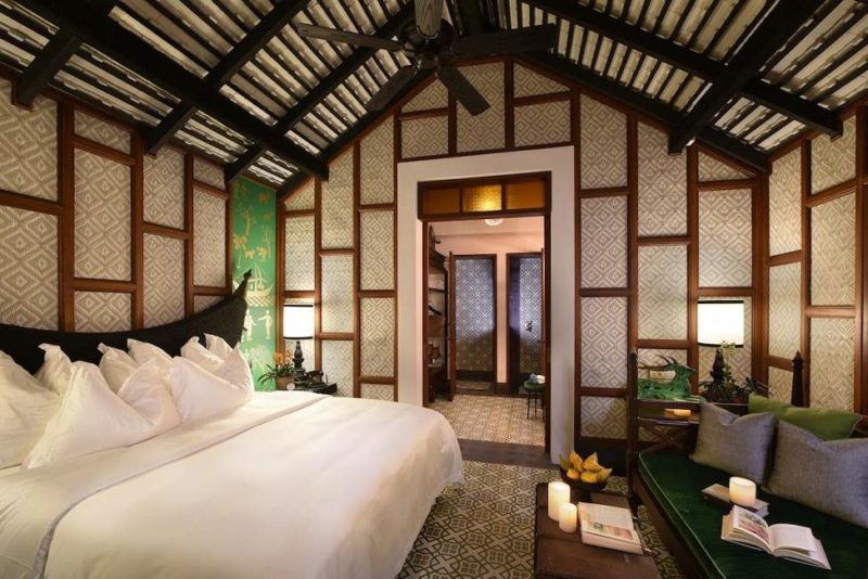 Chambre de la villa privée de l'hôtel Rosewood à Luang Prabang - Laos | Au Tigre Vanillé