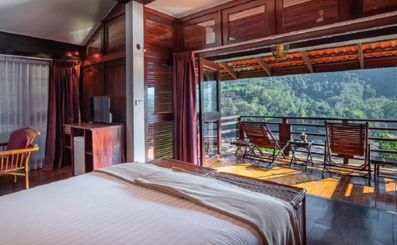 Chambre de l'hôtel Sanctuary Lodge à Pakbeng - Laos | Au Tigre Vanillé