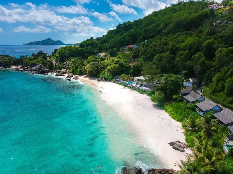 Séjour à l'hôtel Carana Beach sur l'île de Mahé - Seychelles | Au Tigre Vanillé
