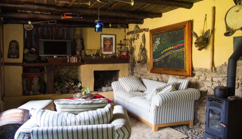 Salon de la Posada Ingapirca à Cuenca - Equateur | Au Tigre Vanillé