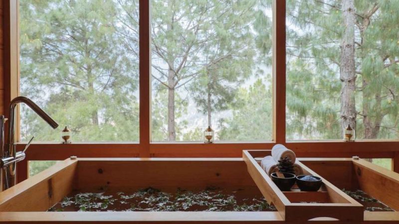 Prendre un bain au Dhensa Boutique Hotel - Bhoutan | Au Tigre Vanillé