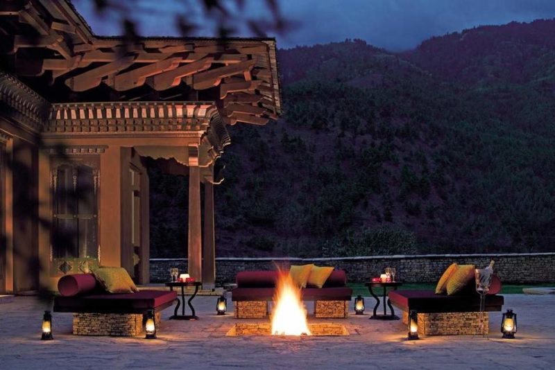 Terrasse de l'hôtel Taj Tashi à Thimphu - Bhoutan | Au Tigre Vanillé