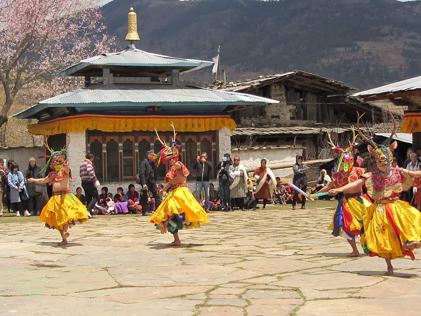 Apprécier les danses sacrées des festivals - Bhoutan | Au Tigre Vanillé