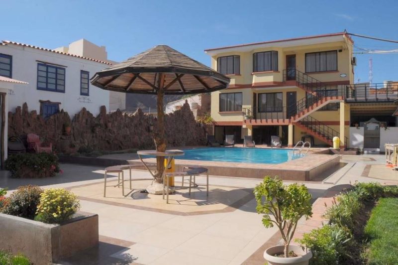 Piscine de l'hotel Mitru à Tupiza - Bolivie | Au Tigre Vanillé