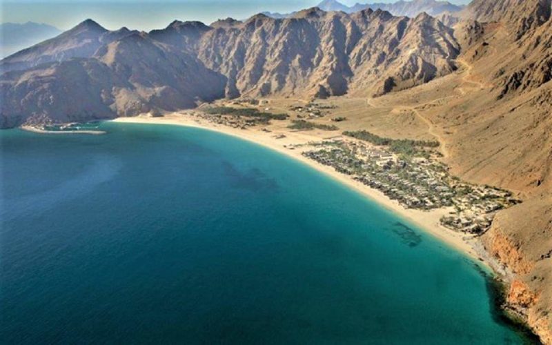 Plage émeraude de la péninsule du Musandam - Oman | Au Tigre Vanillé