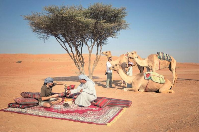 Meharée en chameau dans le désert du Wahiba - Oman | Au Tigre Vanillé