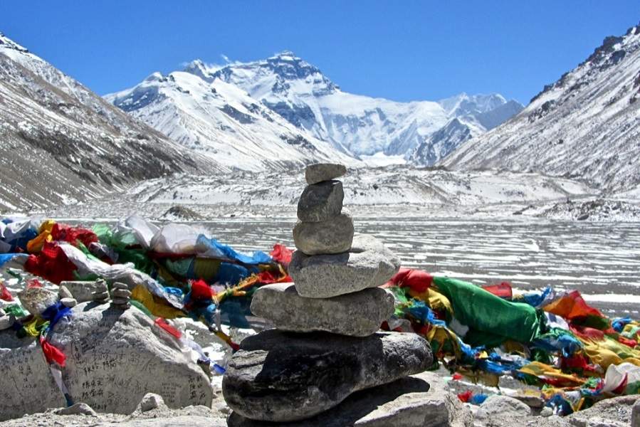 Camp de base de l'Everest au pied de l'Himalaya - Tibet | Au Tigre Vanillé