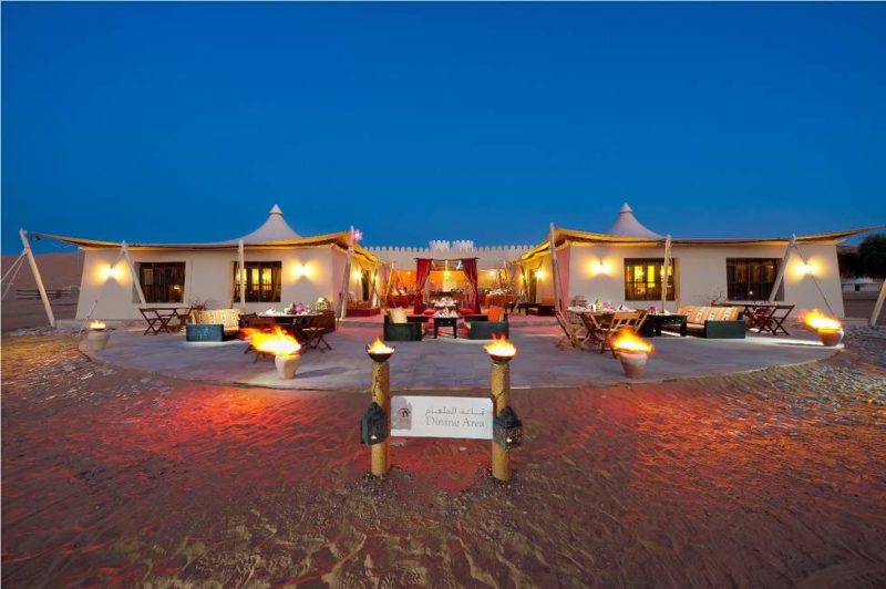 Restaurant du Desert Night Camp dans le désert du Wahiba - Oman | Au Tigre Vanillé
