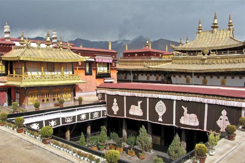 Temple de Jokhang à Lhassa - Tibet | Au Tigre Vanillé