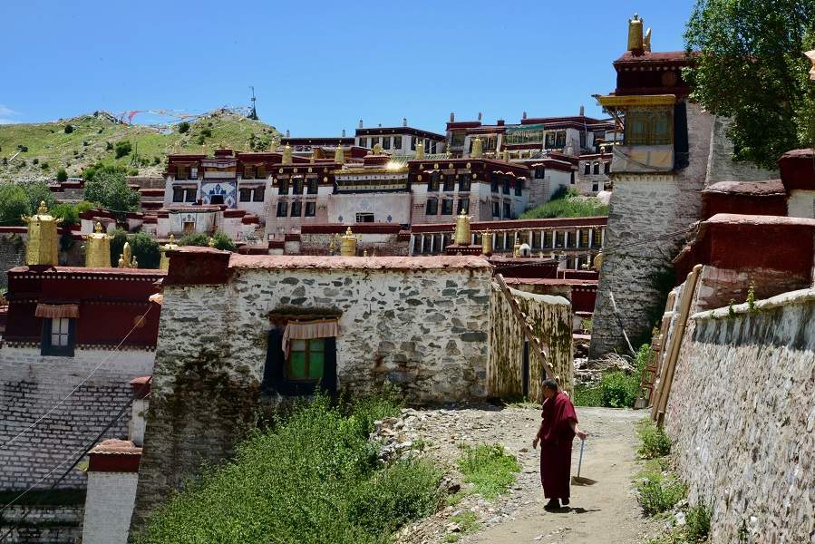 Kora autour du temple de Ganden - Tibet | Au Tigre Vanillé