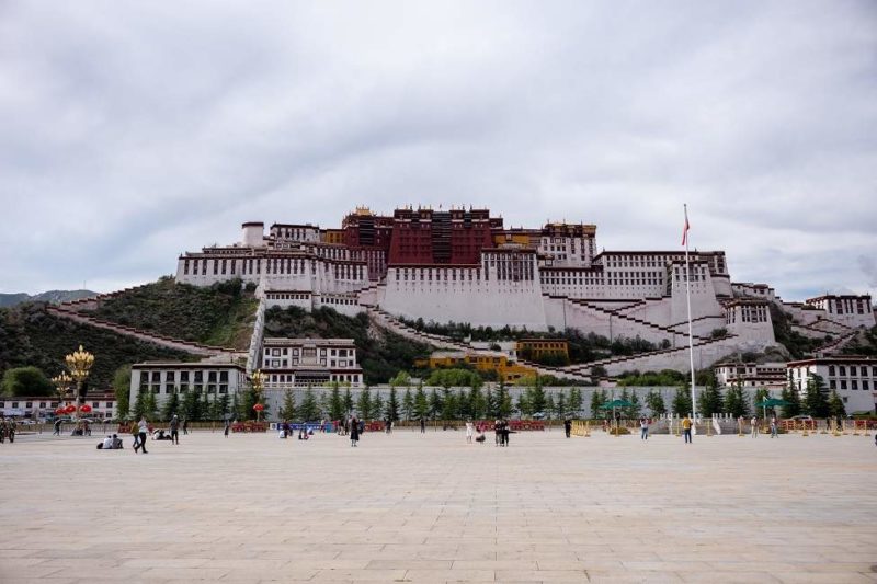 Arrivée à Lhassa par le train reliant Xining à Lhassa - Tibet | Au Tigre Vanillé