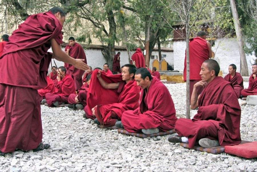 Moines boudhistes - Tibet | Au Tigre Vanillé
