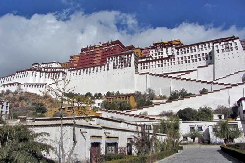 Palais du Potala du Dalai-Lama à Lhassa - Tibet | Au Tigre Vanillé