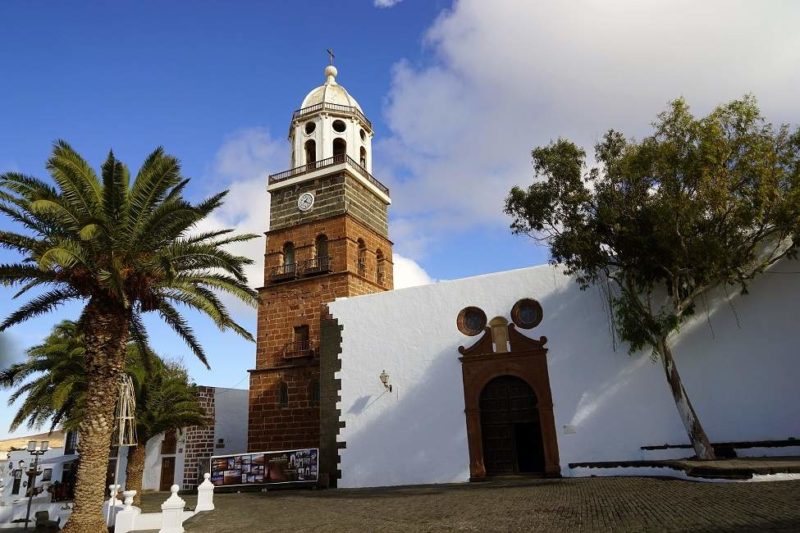 Village de maions blanches de Tequise à Lanzarote - Îles Canaries | Au Tigre Vanillé
