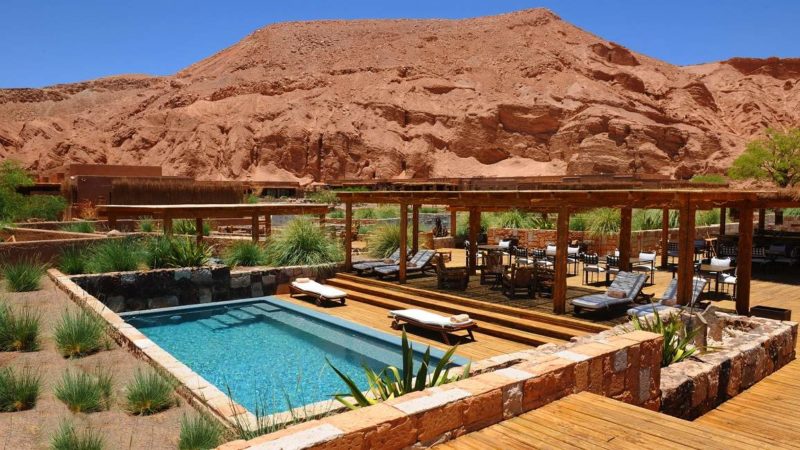 Piscine de l'hôtel Alto de San Pedro dans le désert d'Atacama - Chili | Au Tigre Vanillé