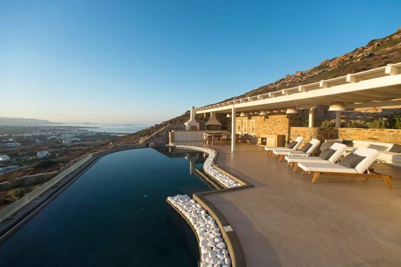 Piscine vue mer de l'hôtel Rock Villa à Naxos dans les Cyclades - Grèce | Au Tigre Vanillé