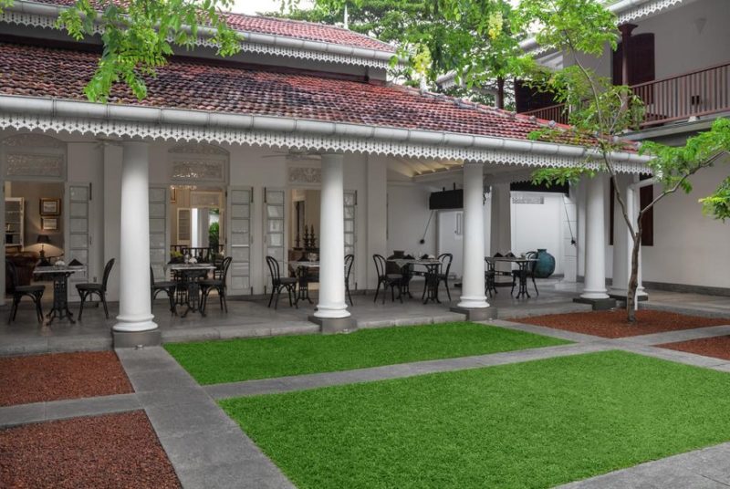 Jardin de l'hotel Maniumpathy à Colombo - Sri Lanka | Au Tigre Vanillé
