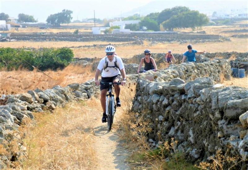 Balade à vélo à Mykonos - Cyclades - Grèce | Au Tigre Vanillé