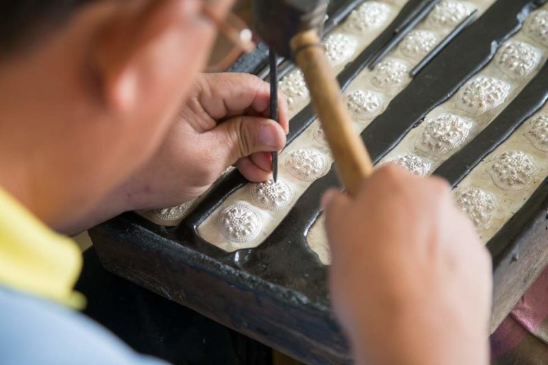 Artisanat et tissage de la soie dans les villages autour de Nan - Thailande | Au Tigre Vanillé