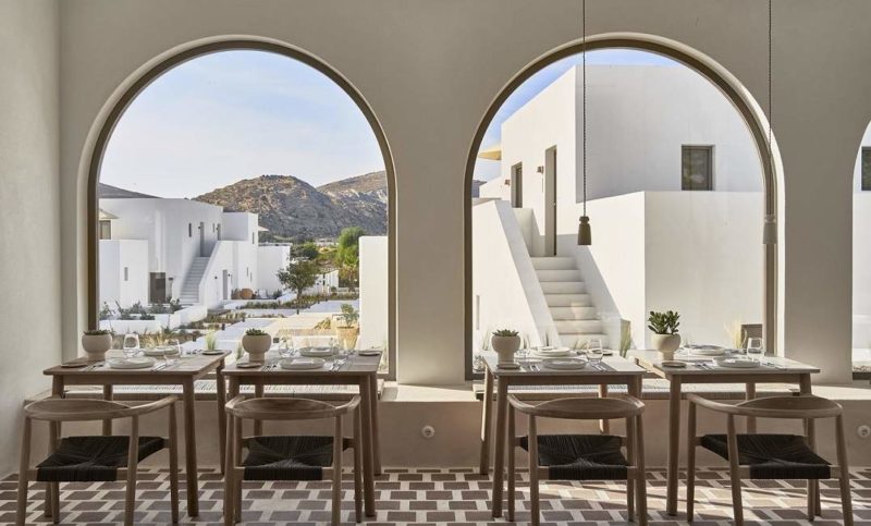 Restaurant de l'hôtel Parilio à Paros dans les Cyclades - Grèce | Au Tigre Vanillé