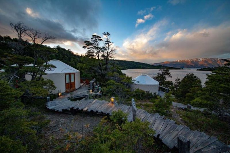 Vue sur le lac depuis l'hôtel Patagonia Camp en Patagonie à Torres del Paine - Chili | Au Tigre Vanillé