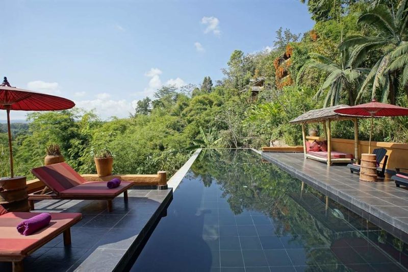 Piscine de l'hôtel Phu Chai Sai Resort à Mae Chan - Thaïlande | Au Tigre Vanillé