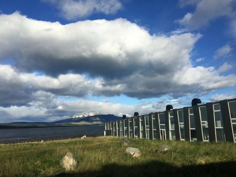 Vue de l'hôtel Remota en Patagonie à Puerto Natales - Chili | Au Tigre Vanillé