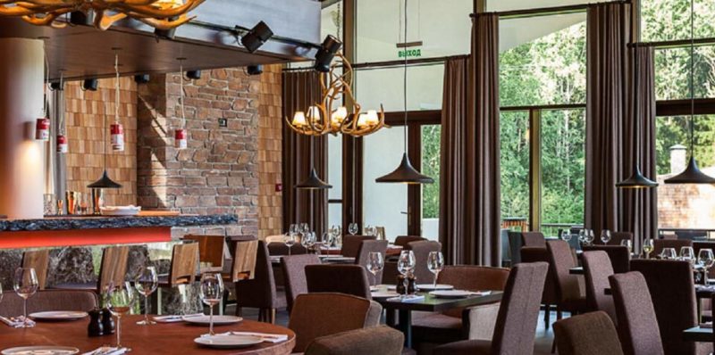 Restaurant de l'hôtel Rodniki - Anneau d'Or - Russie | Au Tigre Vanillé