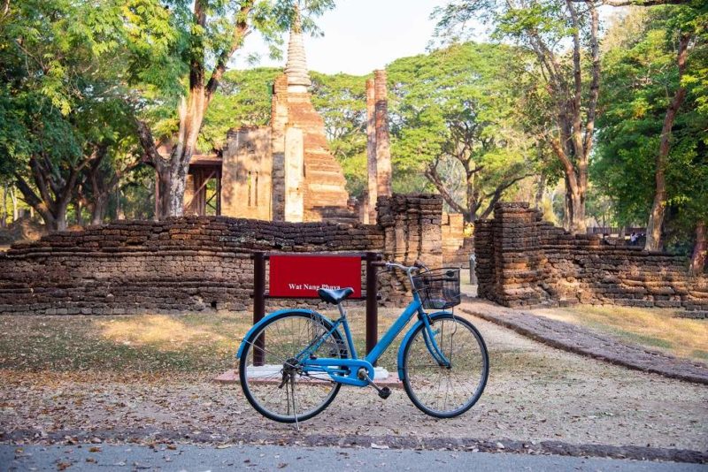 Temples bouddhistes à vélo à Sukhothai - Thaïlande | Au Tigre Vanillé