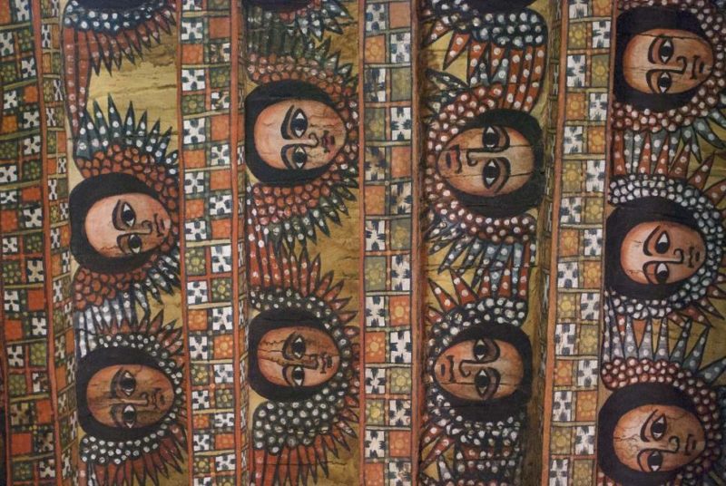 Eglise avec peintures de chérubins à Gondar - Éthiopie | Au Tigre Vanillé