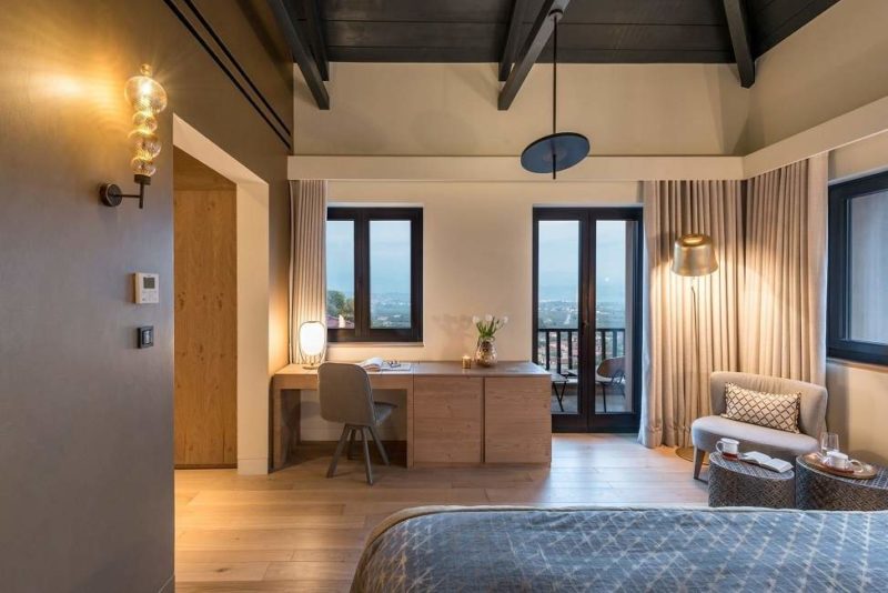 Chambre de l'hôtel de charme Euphoria dans le Peloponnèse - Grèce | Au Tigre Vanillé