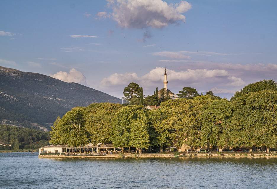 ioannina-mosquee Ionannina mosquée dans le Péloponnèse - Grèce | Au Tigre Vanillé