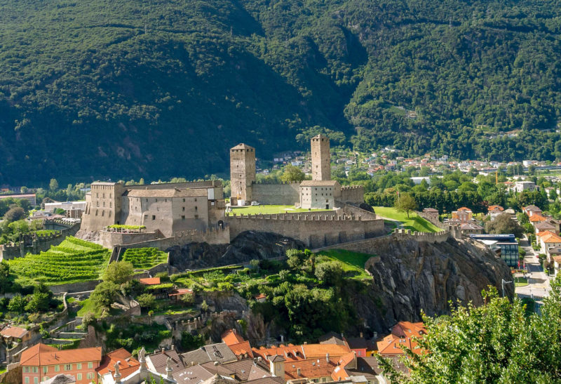 Châteaux de Bellinzone, Tessin, Suisse Châteaux de Bellinzone, Tessin - Suisse | Au Tigre Vanillé